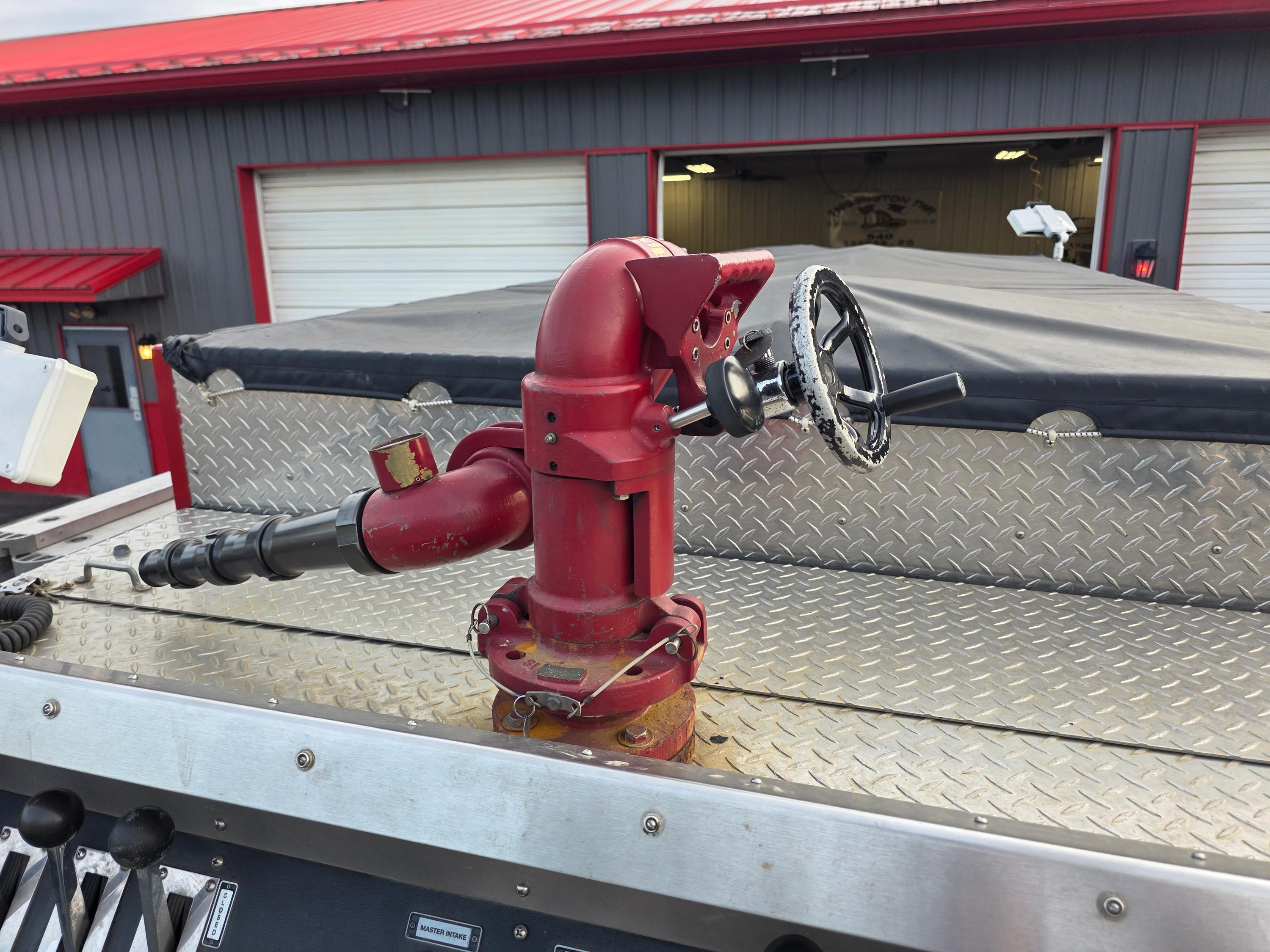 1996 New Lexington Spartan Pumper Tanker - image 9