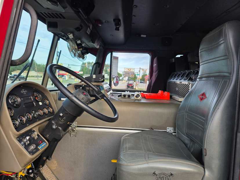 1996 New Lexington Spartan Pumper Tanker — photo 2