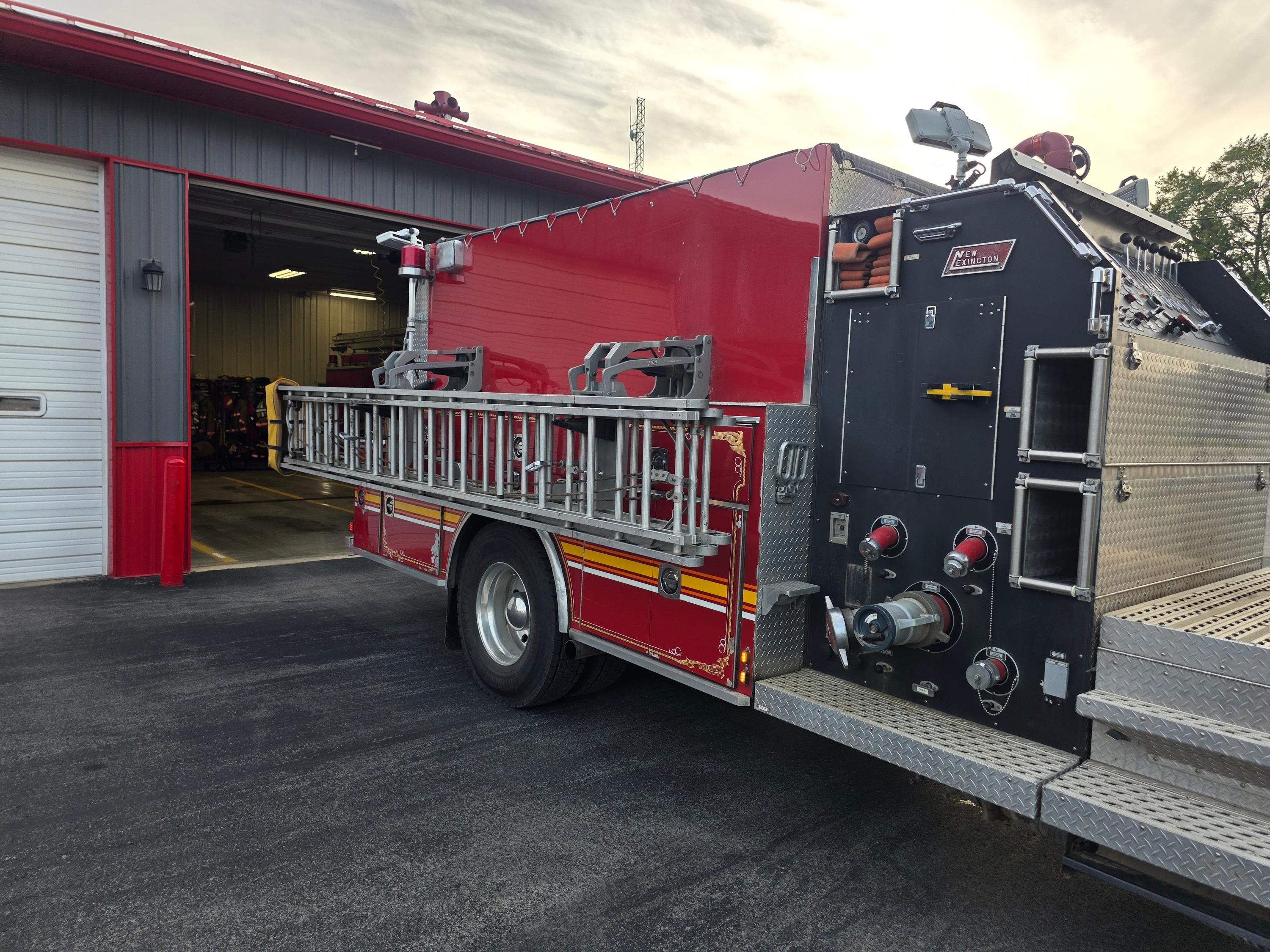 1996 New Lexington Spartan Pumper Tanker - image 22