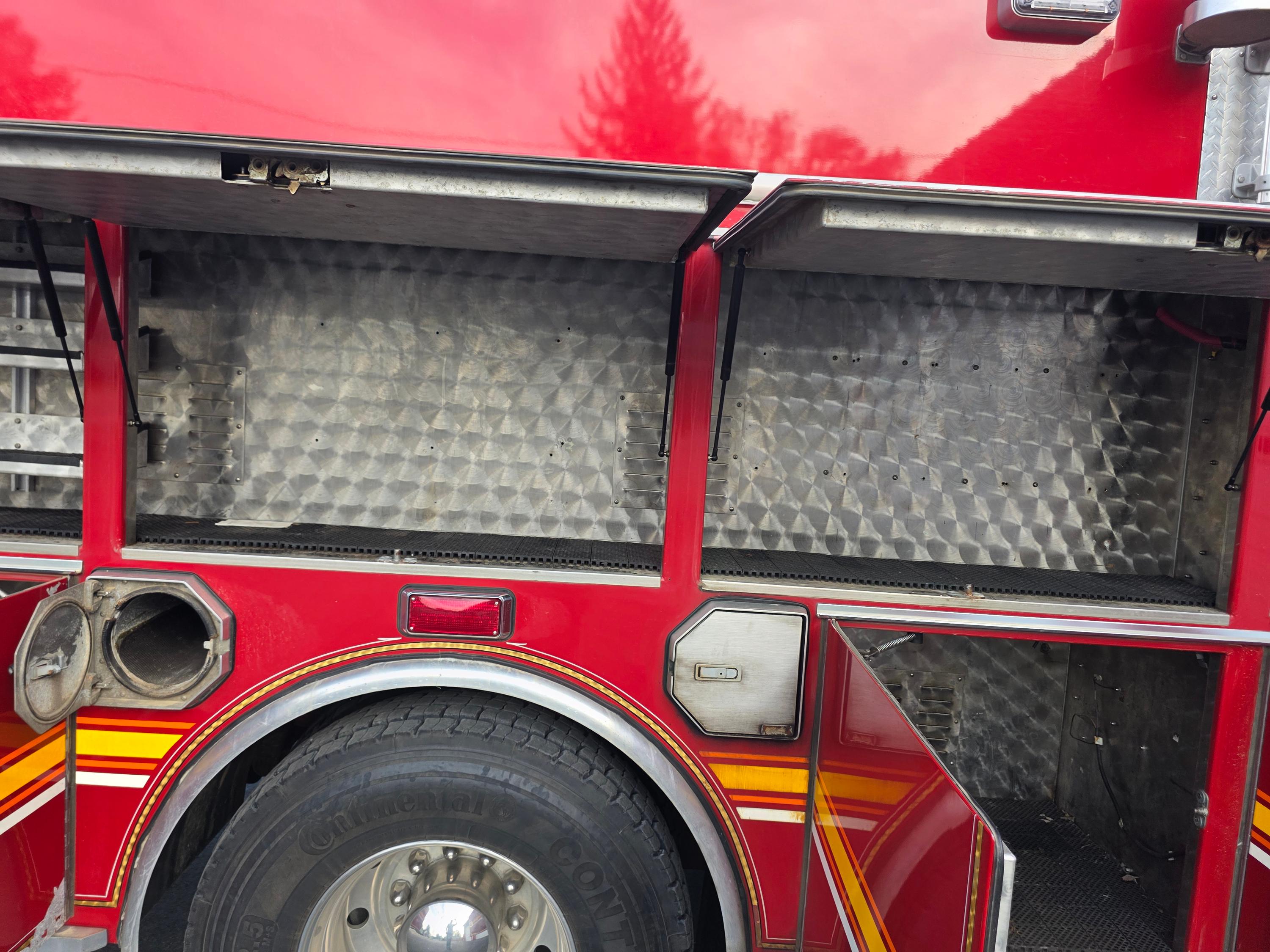 1996 New Lexington Spartan Pumper Tanker - image 13