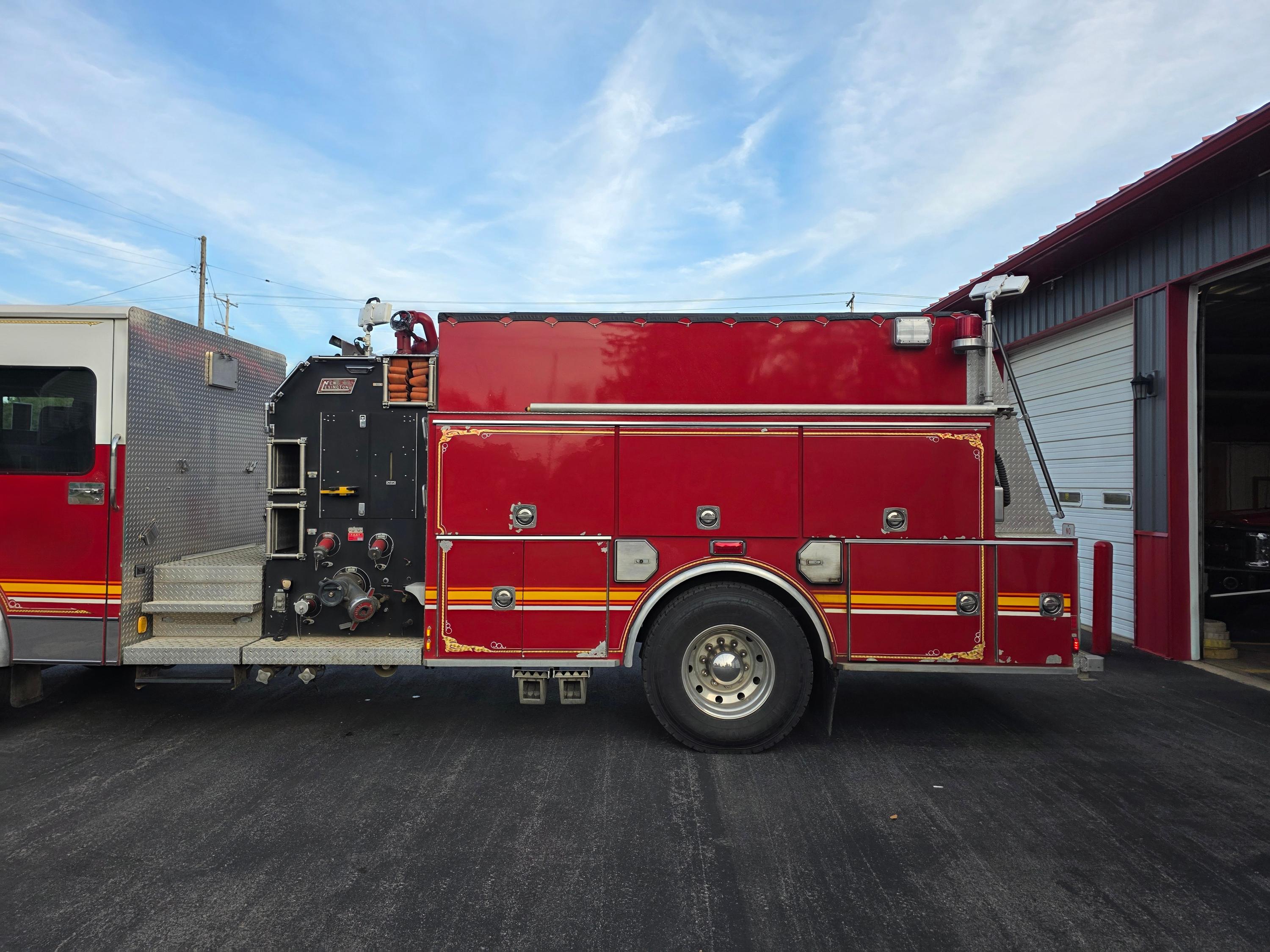 1996 New Lexington Spartan Pumper Tanker - image 11