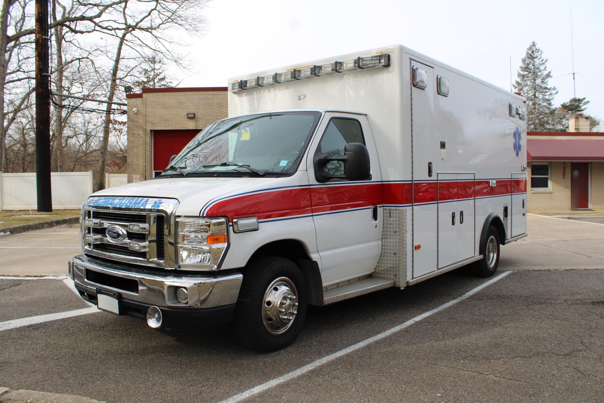 2010 Ford PL Custom Type III - image 1