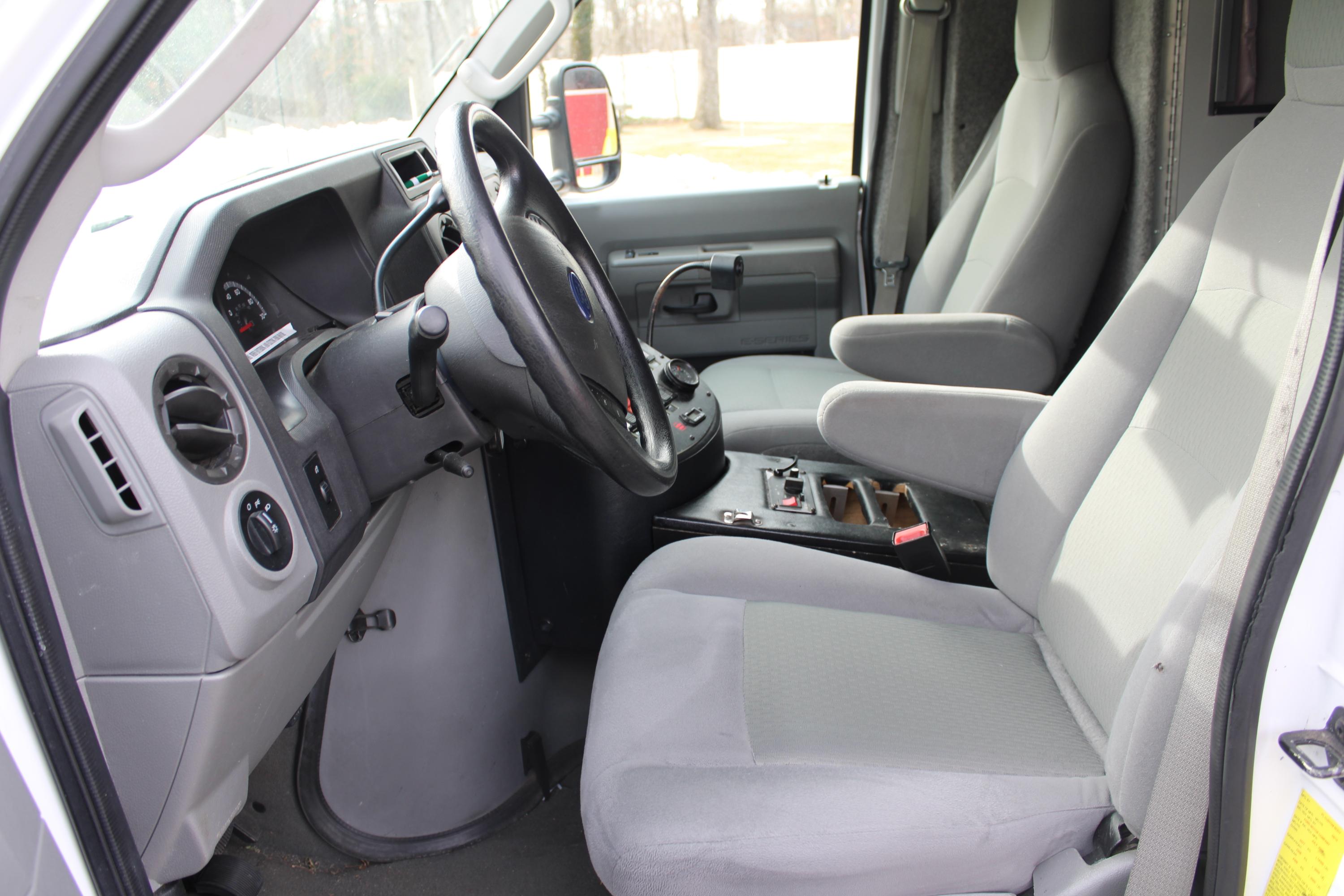 2010 Ford PL Custom Type III - image 20