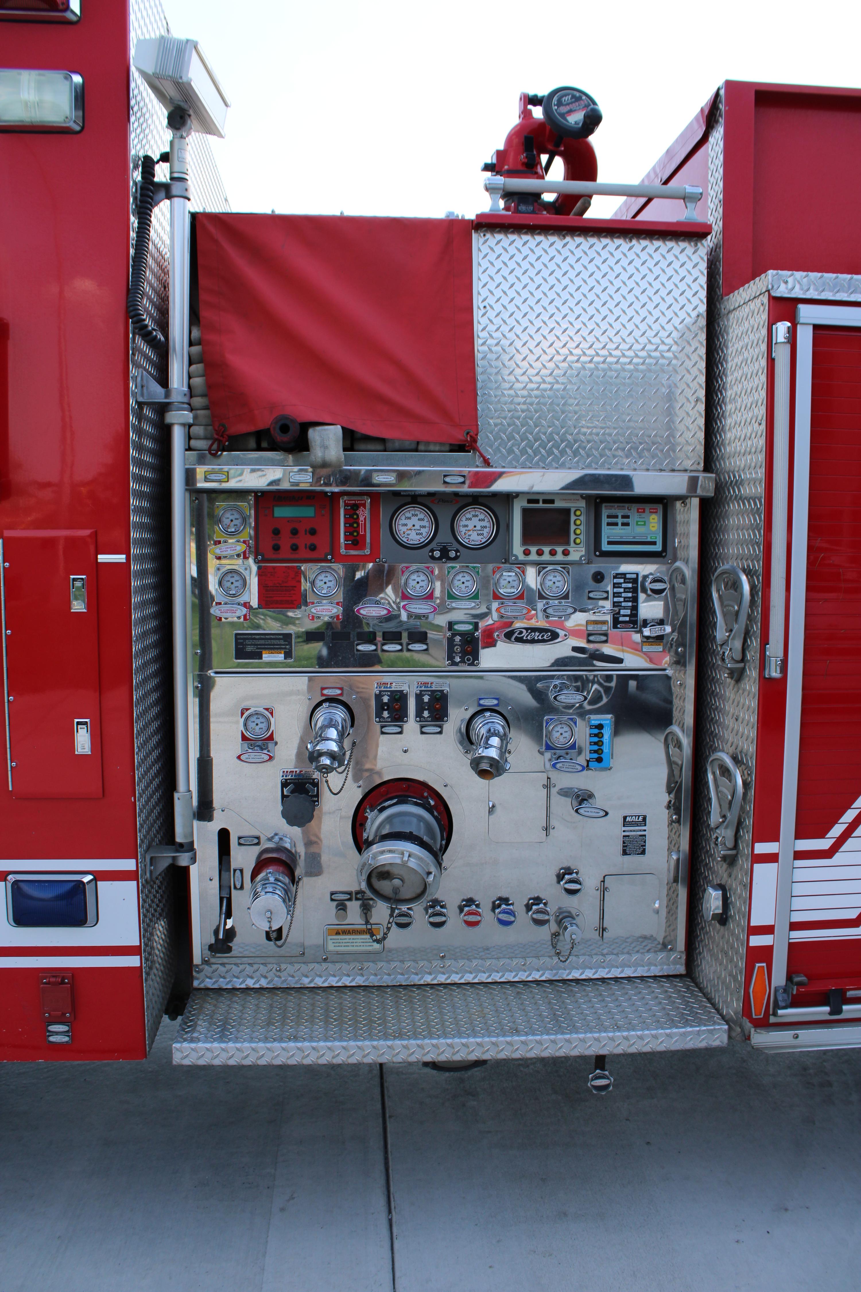 2004 Pierce Dash Rescue Engine  - image 6