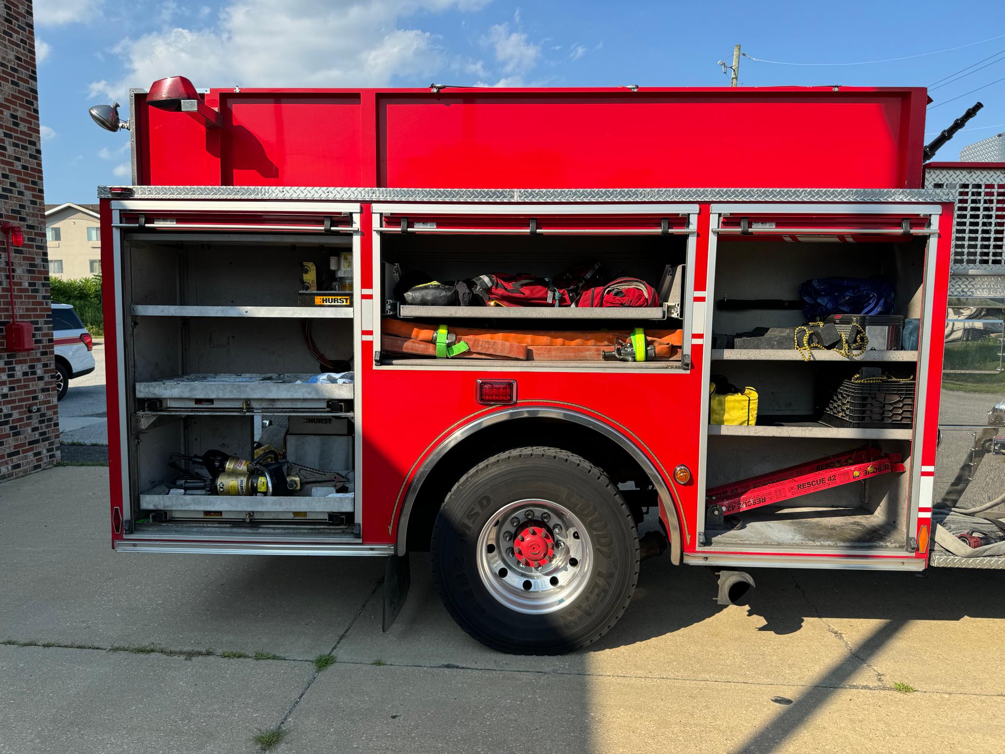 2004 Pierce Dash Rescue Engine - image 5