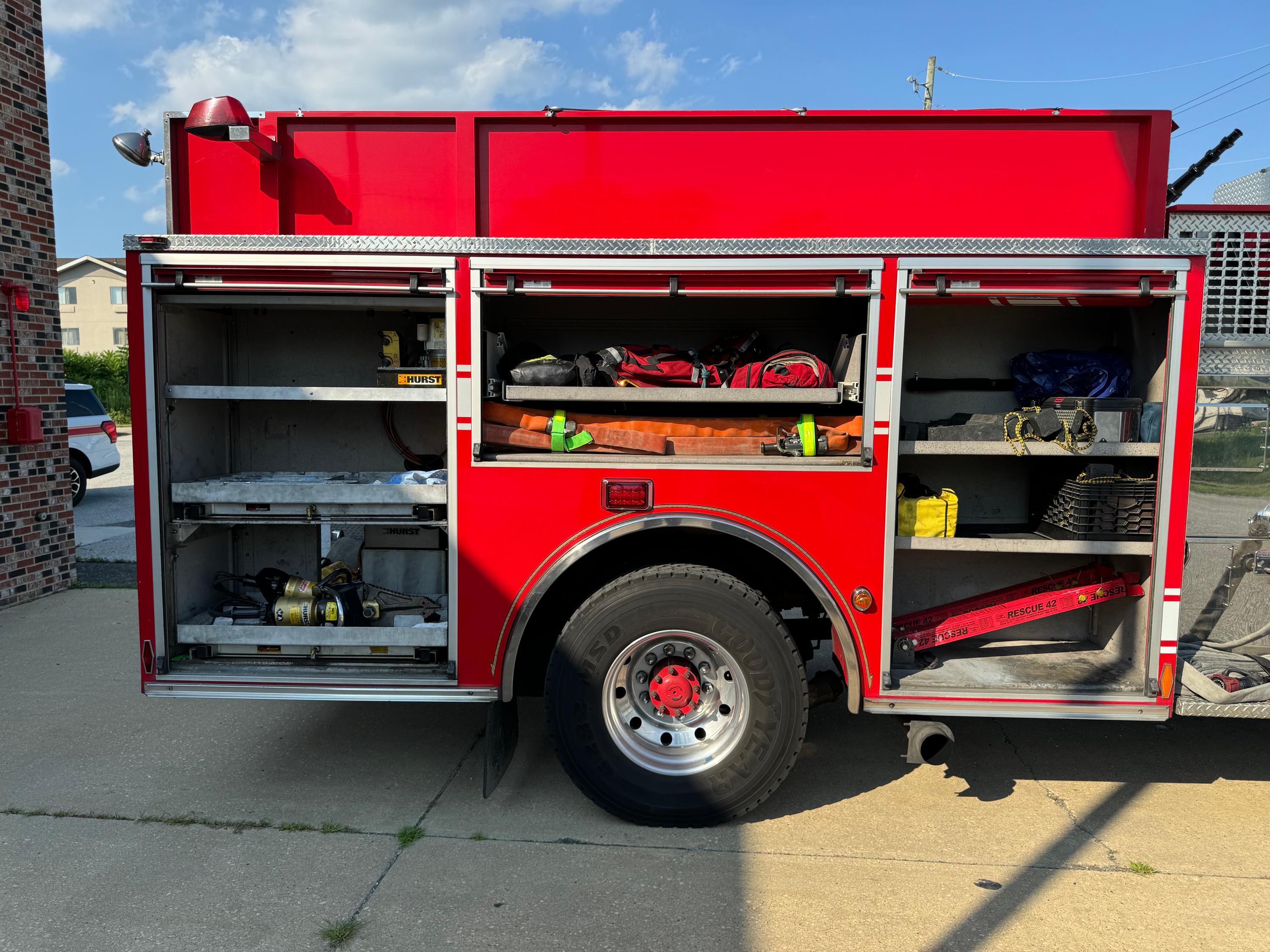 2004 Pierce Dash Rescue Engine - image 5