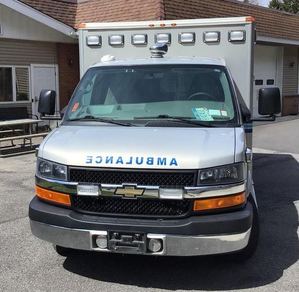 2013 Chevy Wheeled Coach Ambulance in Excellent Condition Type III - image 4