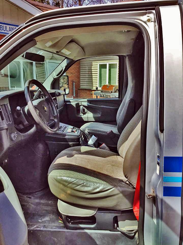 2013 Chevy Wheeled Coach Ambulance in Excellent Condition Type III - image 7