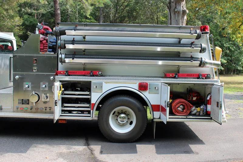 1996 International / KME 1250 GPM Pumper with a 1000 Gallon Poly Tank - image 7