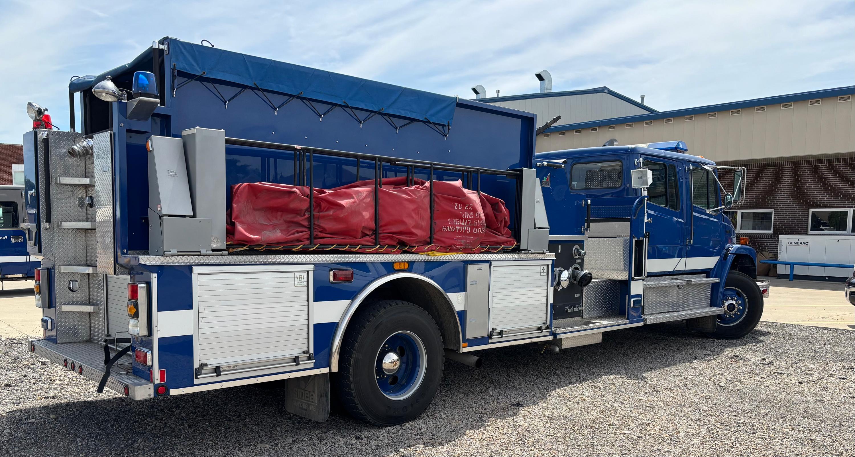 2003 Smeal Freightliner Pumper - image 9