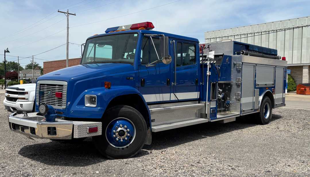 2003 Smeal Freightliner Pumper