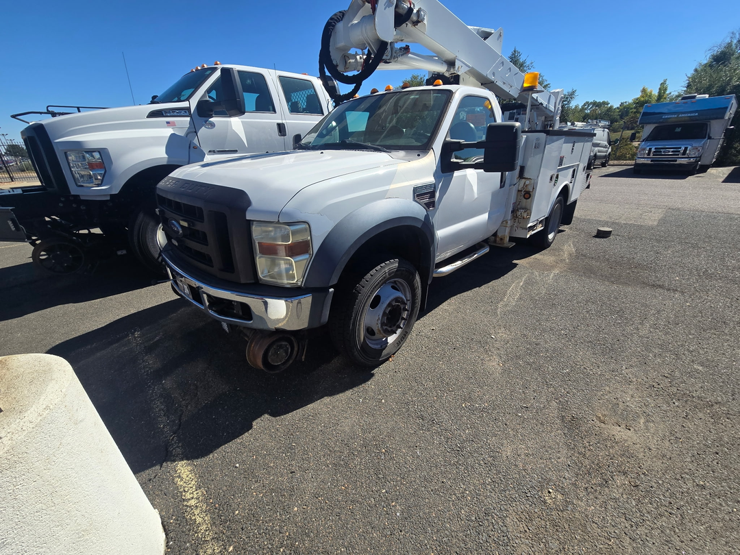 Ford F-550 Bucket Truck