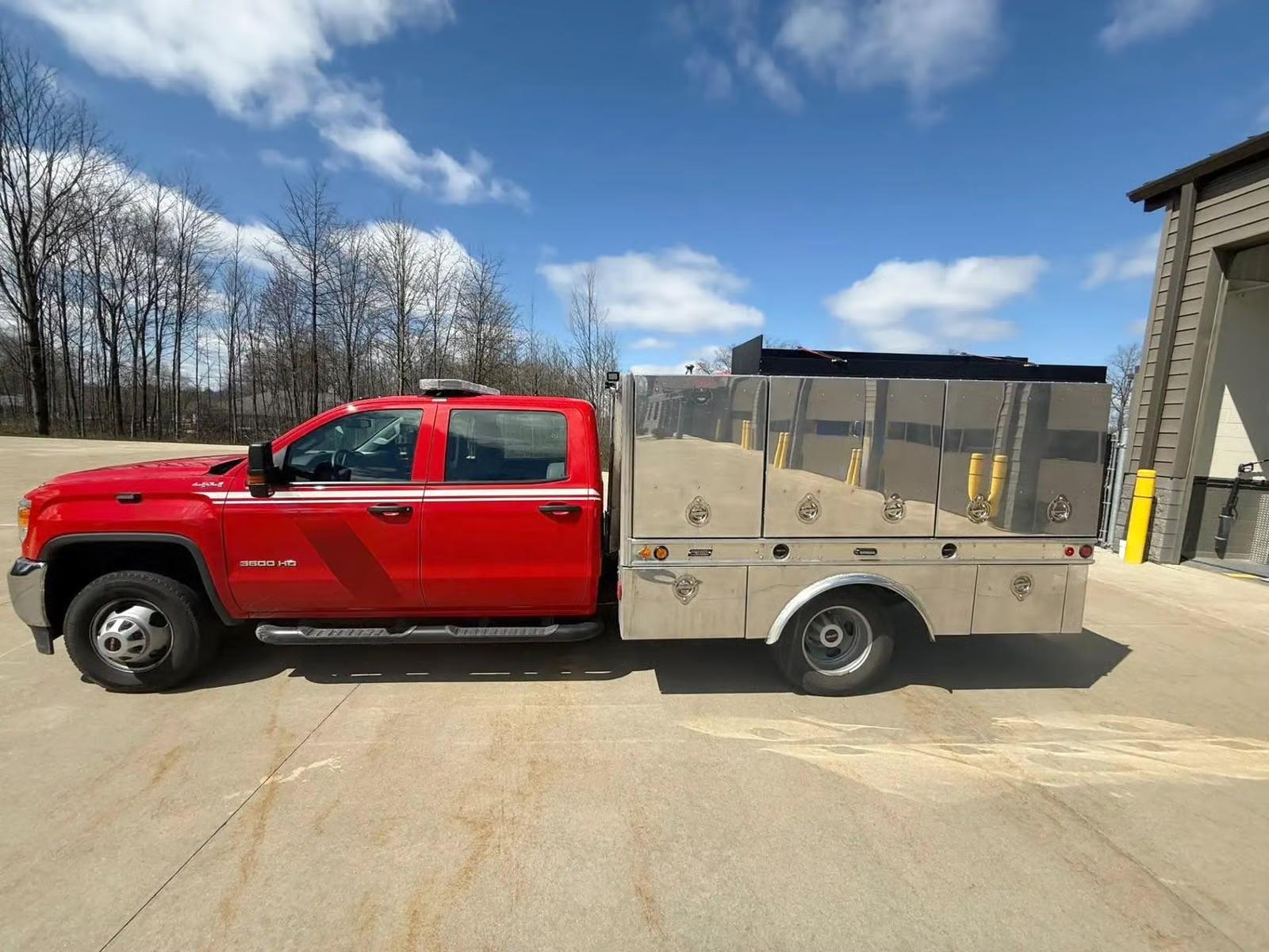 2016 protech GMC 4x4 Brush Truck - image 4