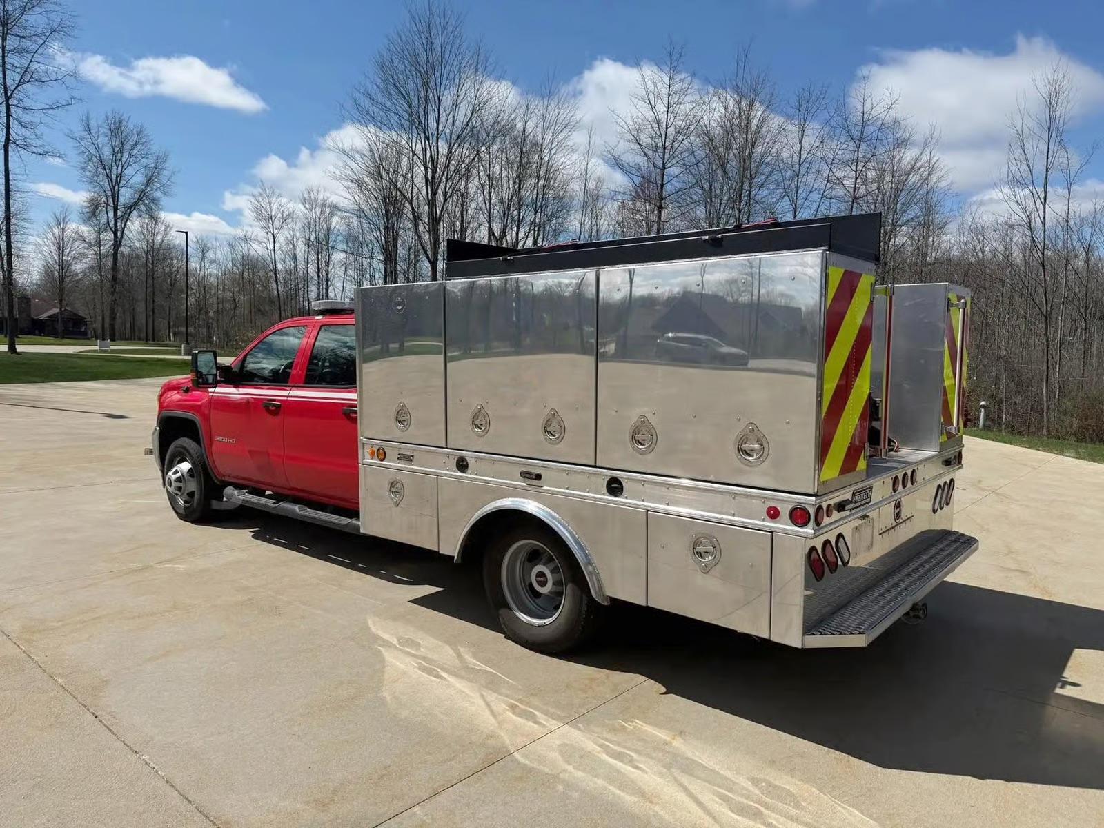 2016 protech GMC 4x4 Brush Truck - image 6