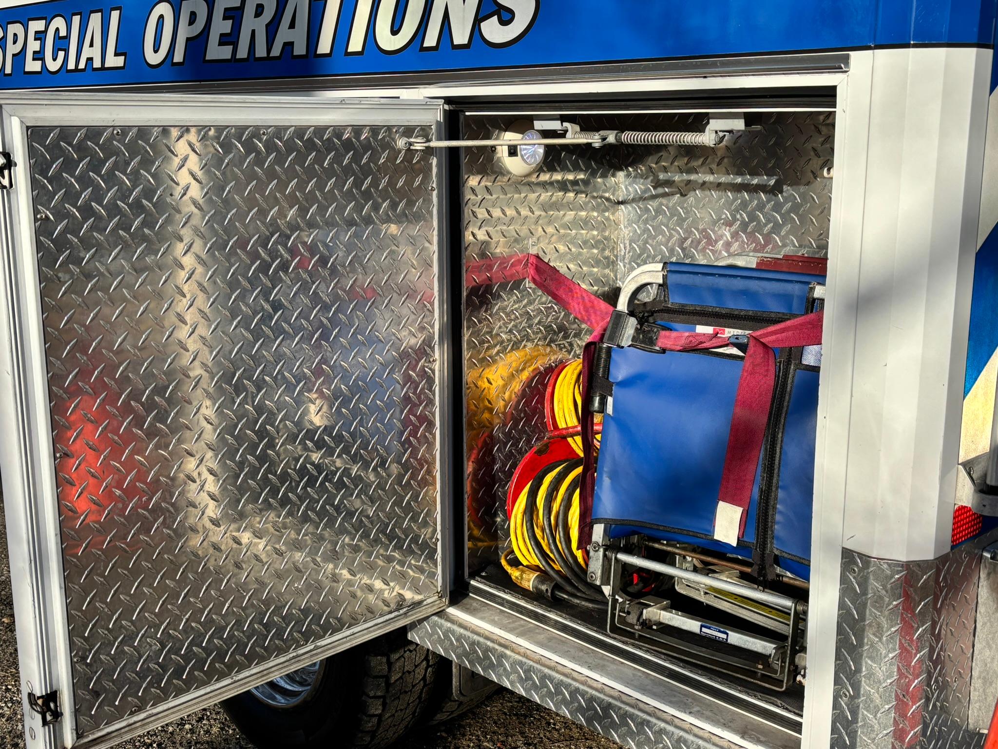 2008 Ford F550 V10 Support Operations Vehicle - image 12