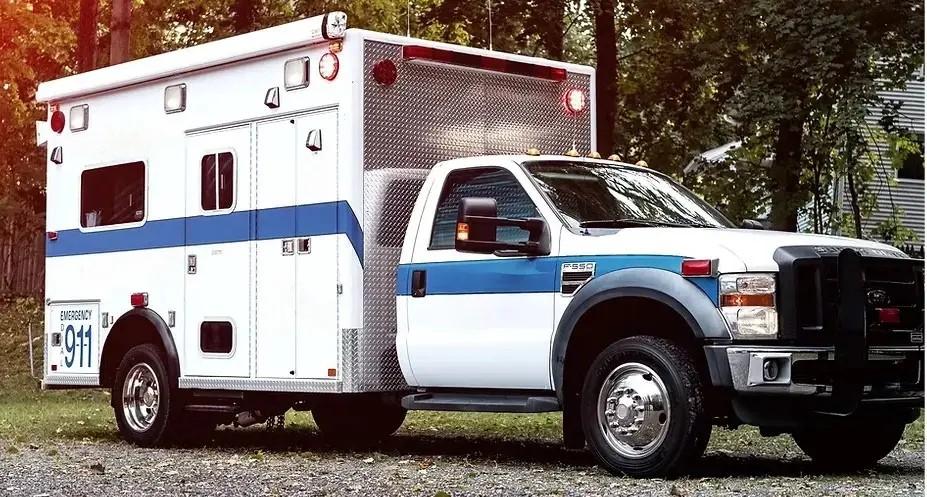 2008 Ford F550 V10 Support Operations Vehicle - image 4