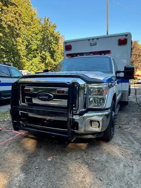 2014 Ford F350 / Horton Type I - image 2
