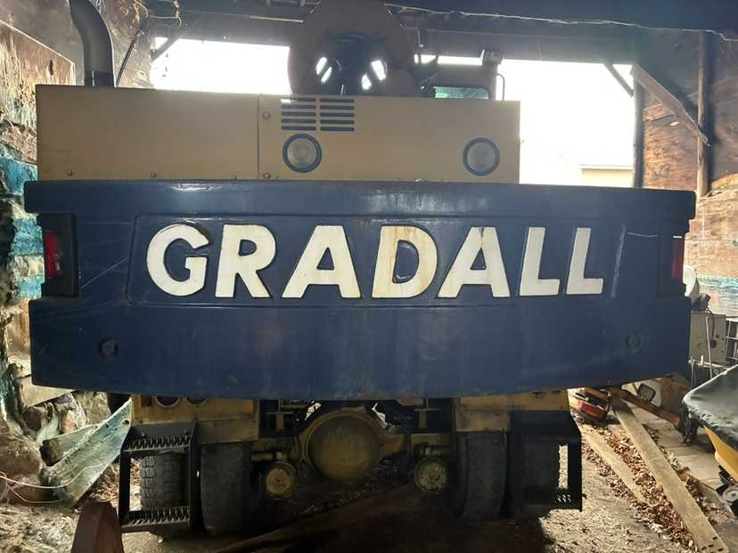 Gradall XL4100 Wheeled Excavator — photo 7