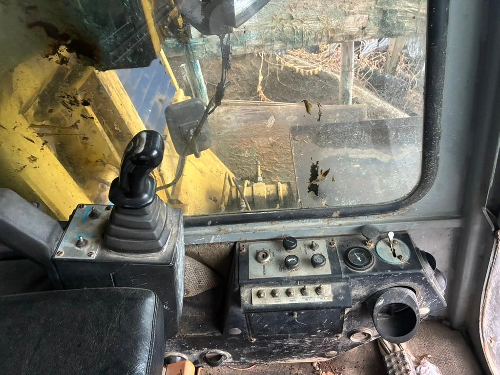 Gradall XL4100 Wheeled Excavator - image 18