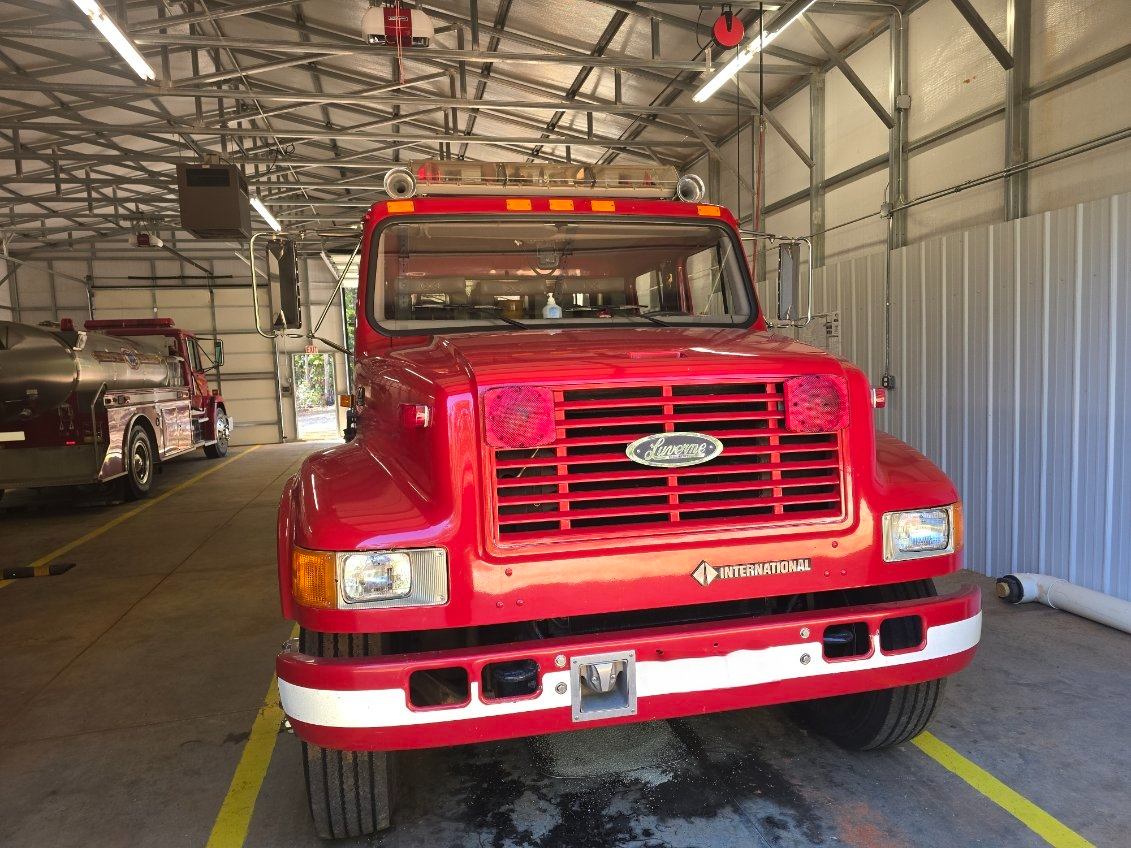 1995 Luverne International Pumper - image 2