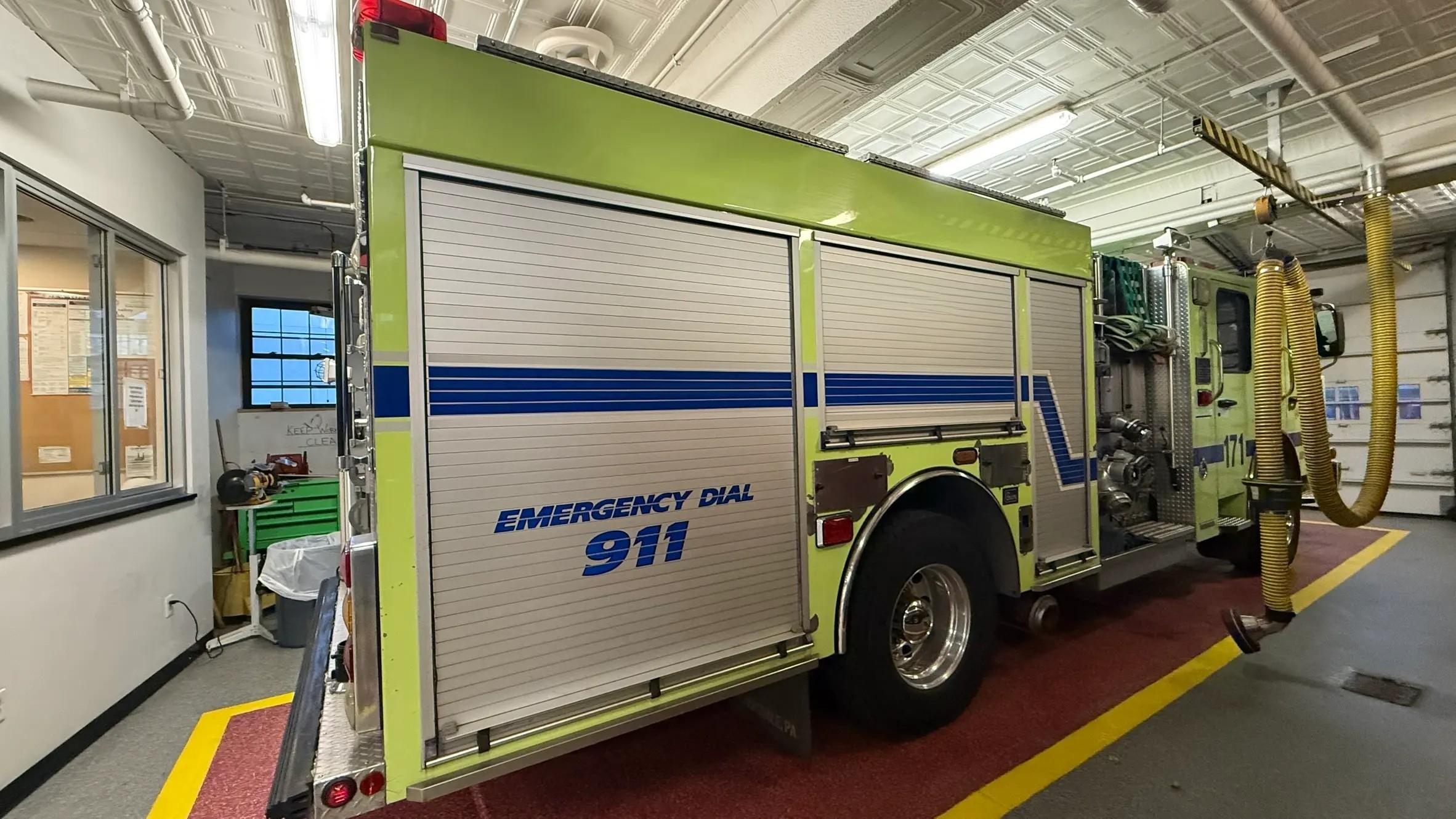 2009 4 Guys Spartan Pumper - image 4