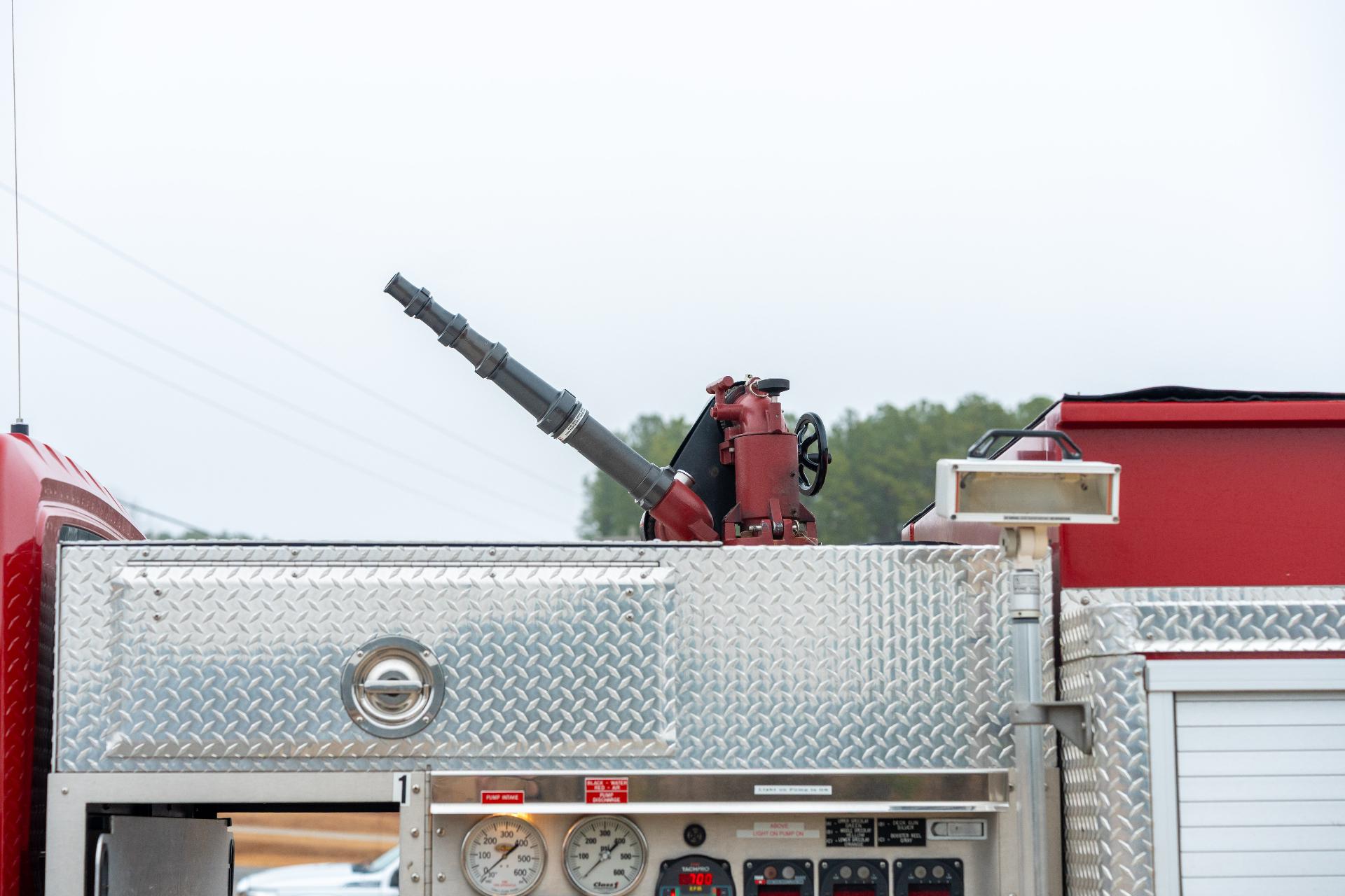 2005 KME International Pumper - image 12