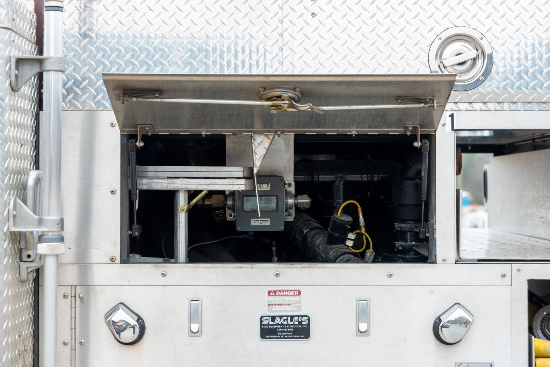 2005 KME International Pumper - image 41