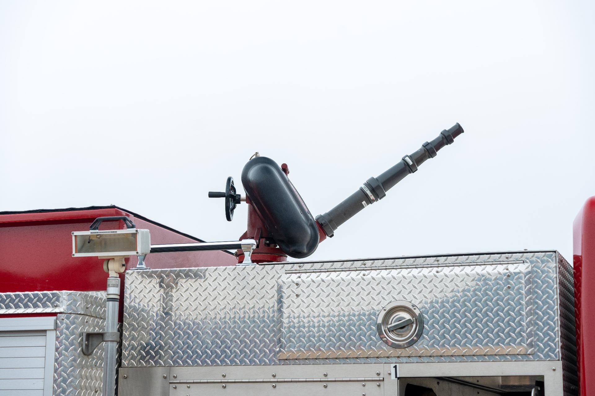 2005 KME International Pumper - image 10
