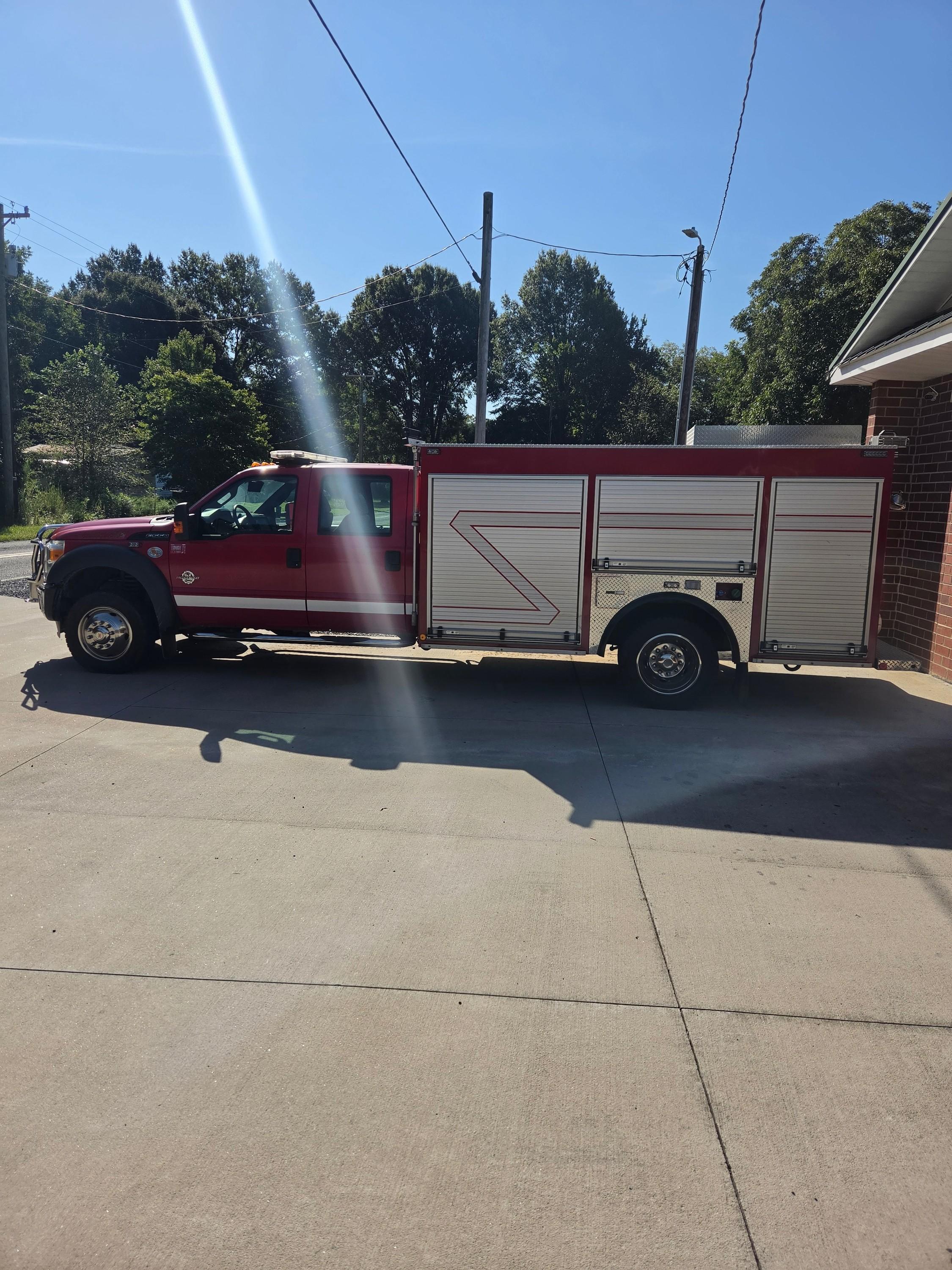 2011 Ford 4x4 Light Rescue - image 3