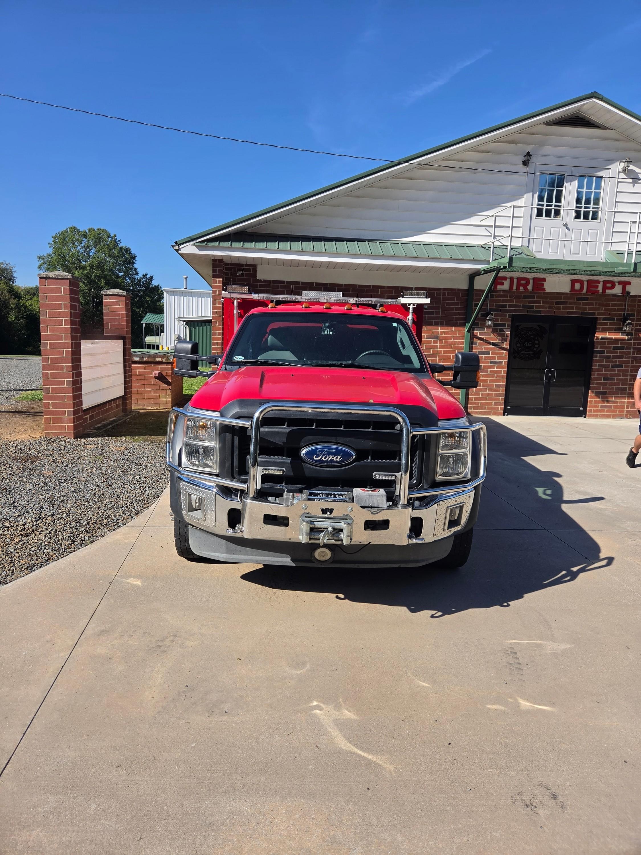 2011 Ford 4x4 Light Rescue - image 2