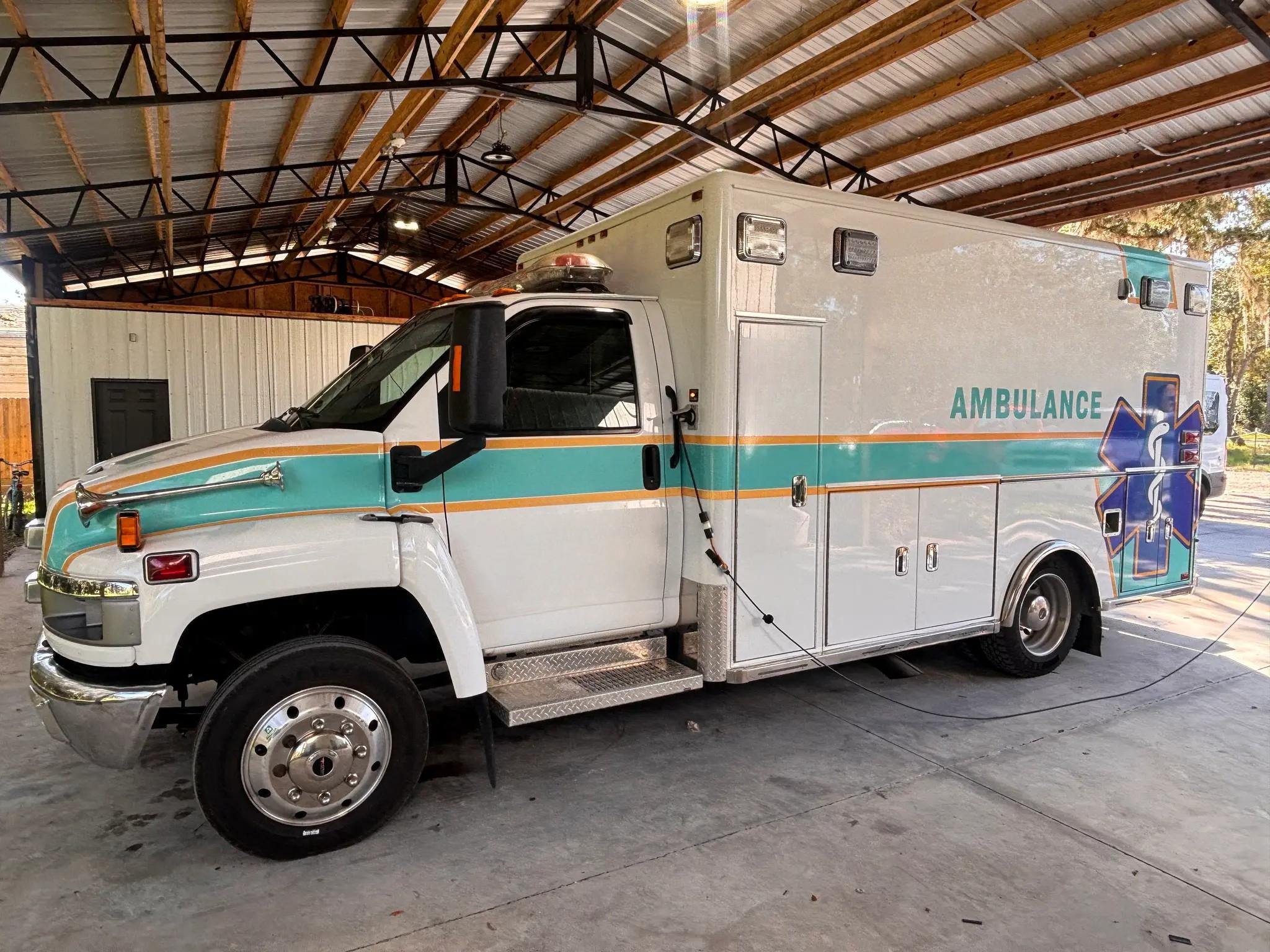 2008 Horton Chevrolet Type I Ambulance - image 1