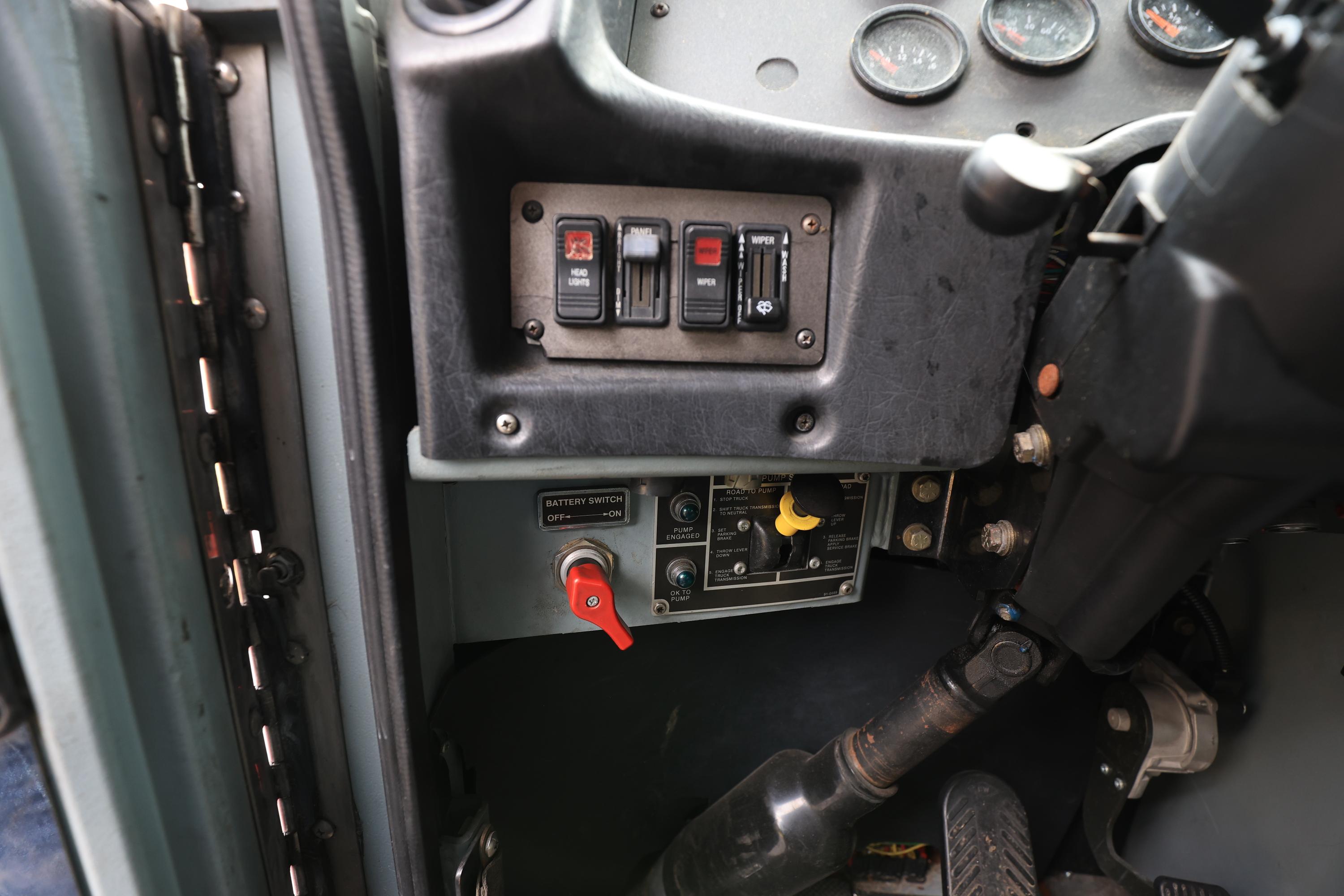 2006 Pierce Enforcer Rescue Pumper - image 46