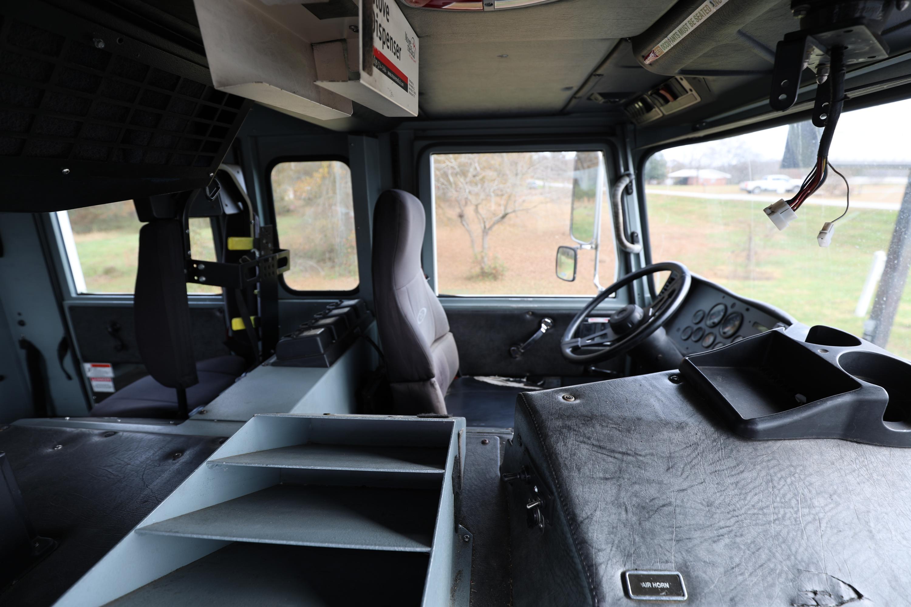 2006 Pierce Enforcer Rescue Pumper - image 31