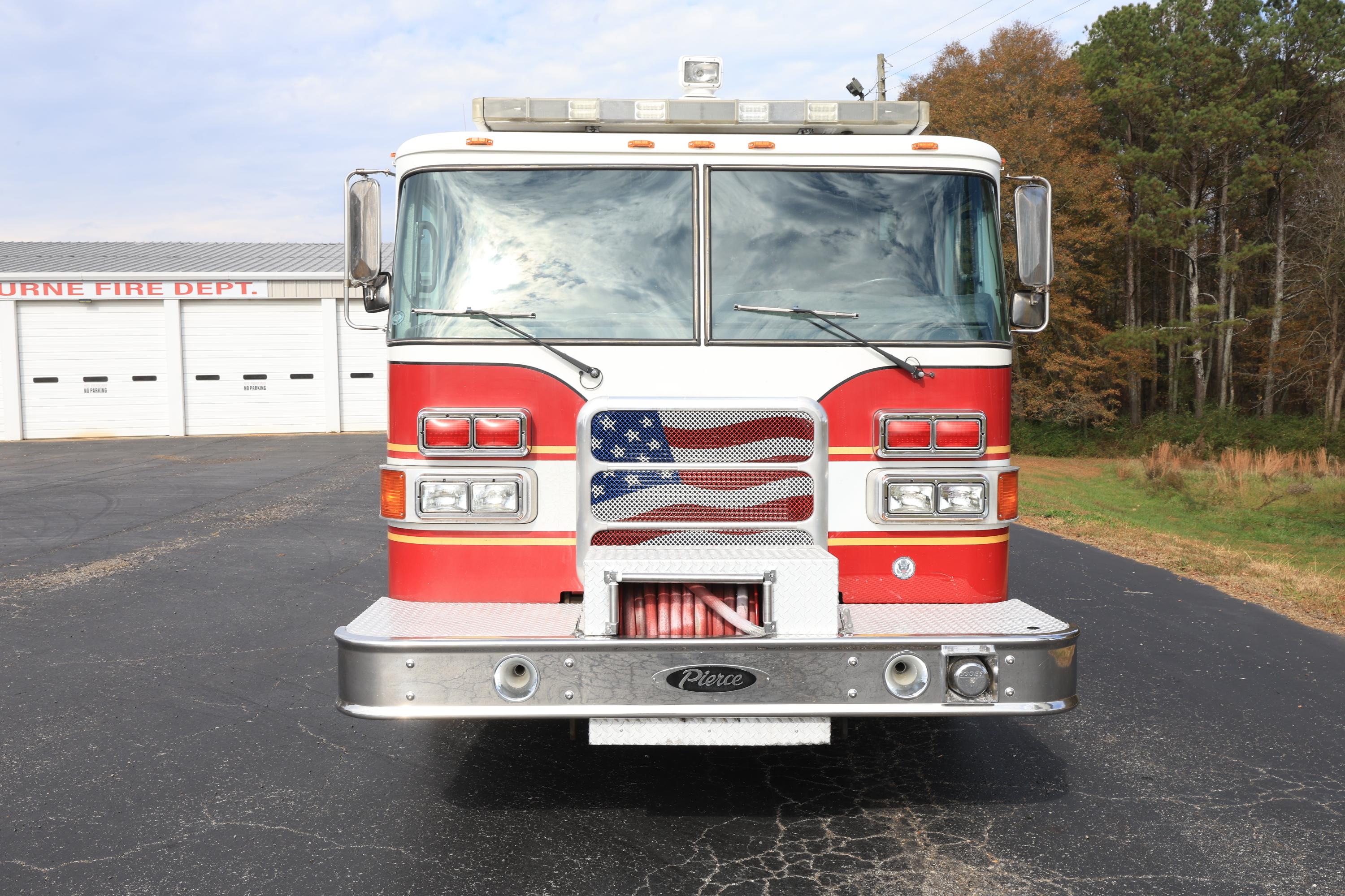 2006 Pierce Enforcer Rescue Pumper - image 3