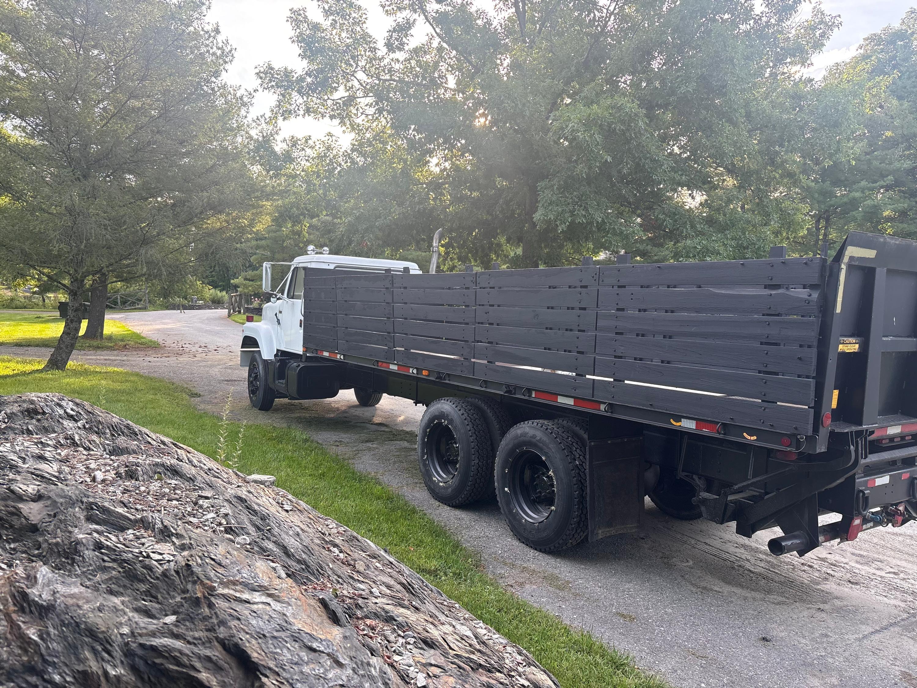 1998 International Flatbed - image 8