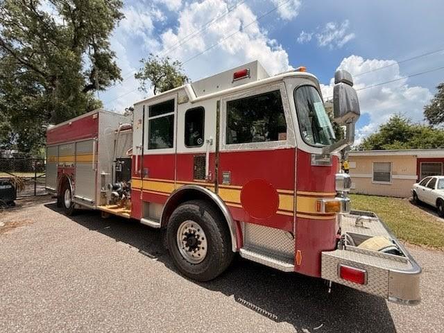 2009 Pierce Pumper - image 2