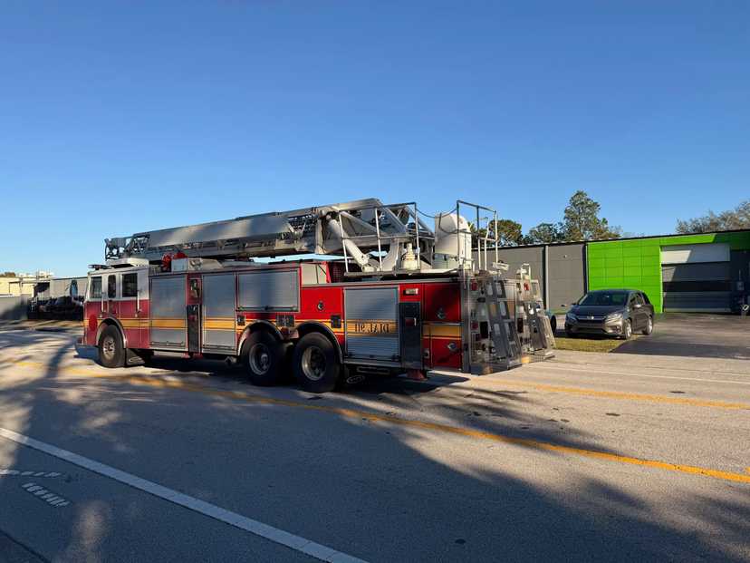 2006 Pierce 105' Aerial — photo 6