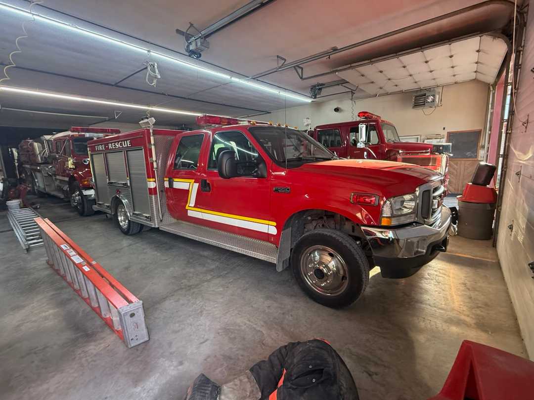 2002 Ford F-550 4x4 Light Rescue