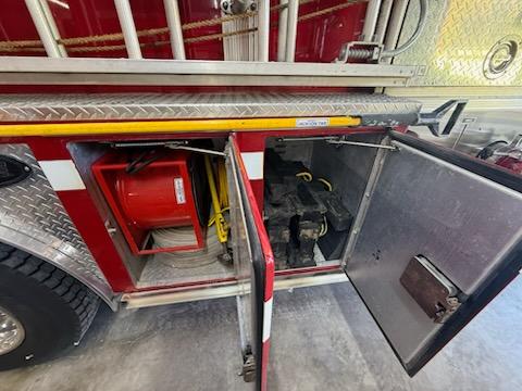 1992 E-One International Pumper - image 19