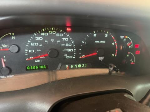 2002 Ford F-550 4x4 Light Rescue - image 11