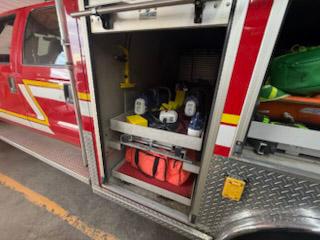 2002 Ford F-550 4x4 Light Rescue - image 12