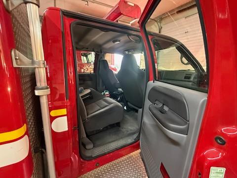 2002 Ford F-550 4x4 Light Rescue - image 10
