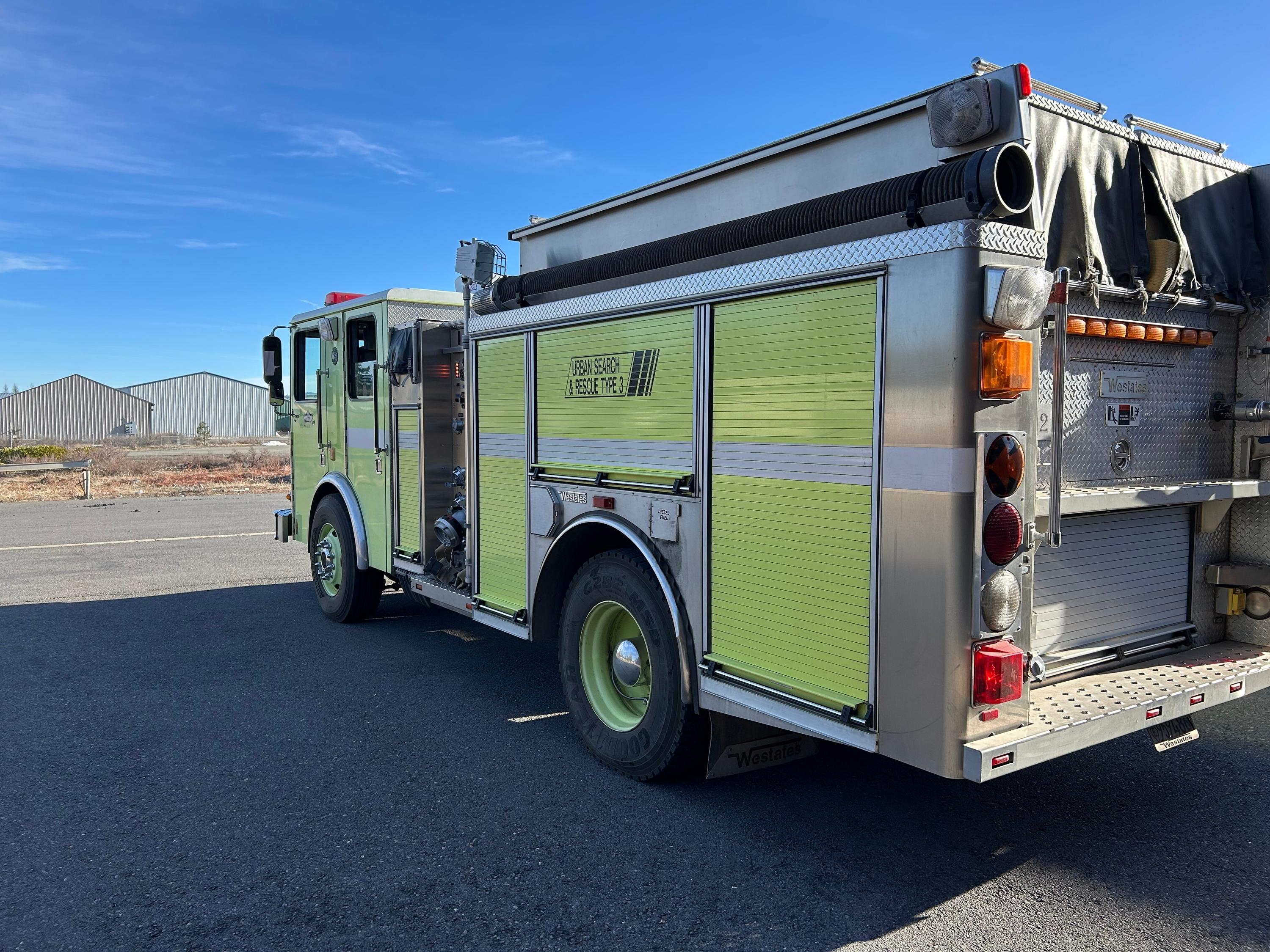 1999 HME Pumper - image 4