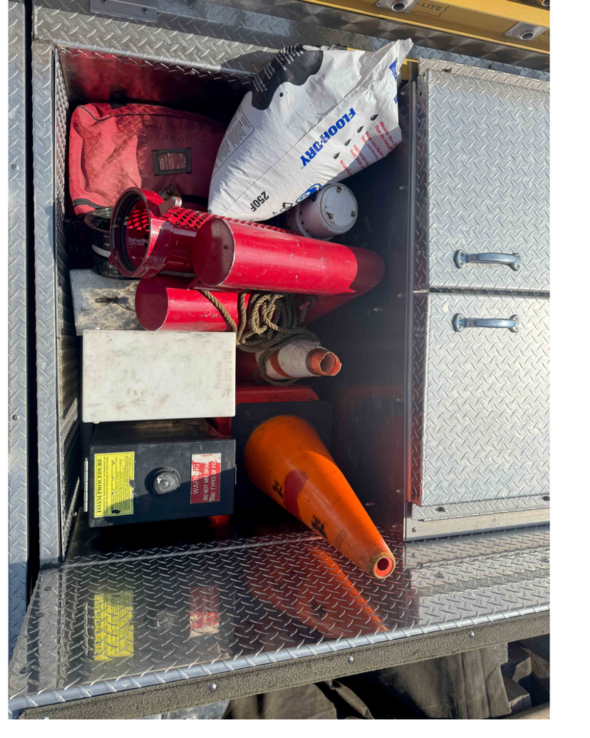2001 Central States HME Pumper — photo 8