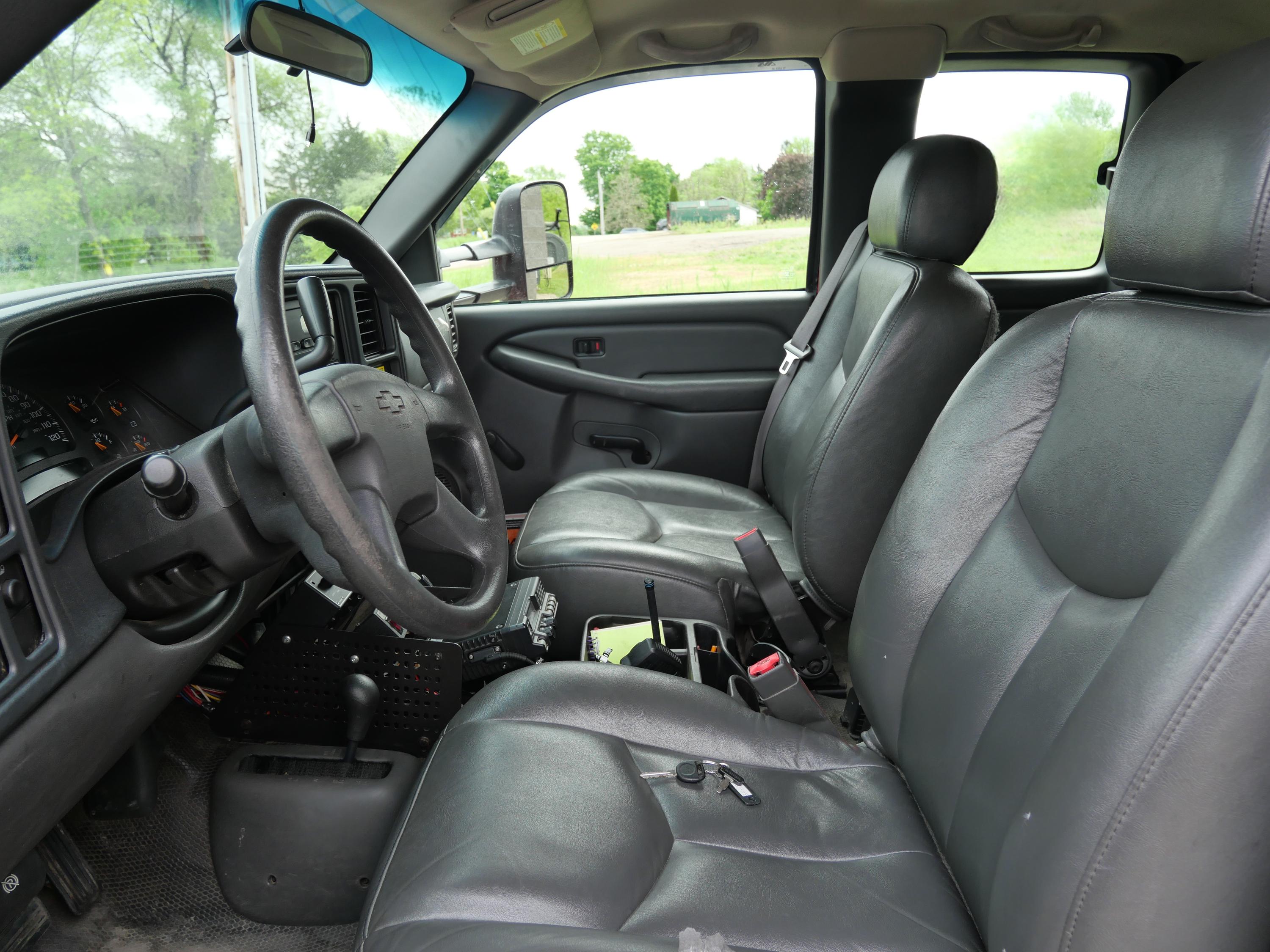 2003 4x4 Chevy Silverado Brush Truck with Skid Unit - image 13