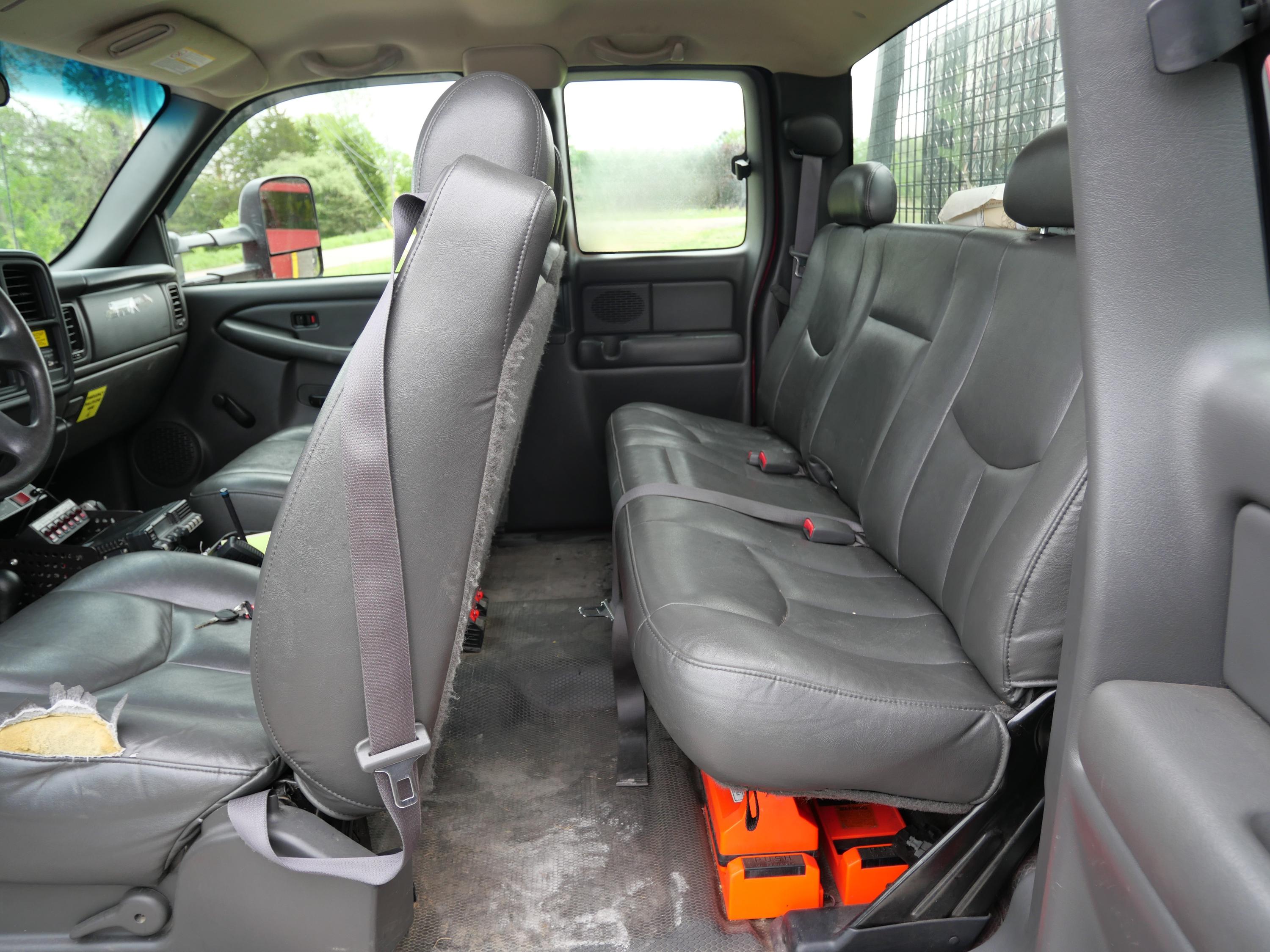 2003 4x4 Chevy Silverado Brush Truck with Skid Unit - image 12