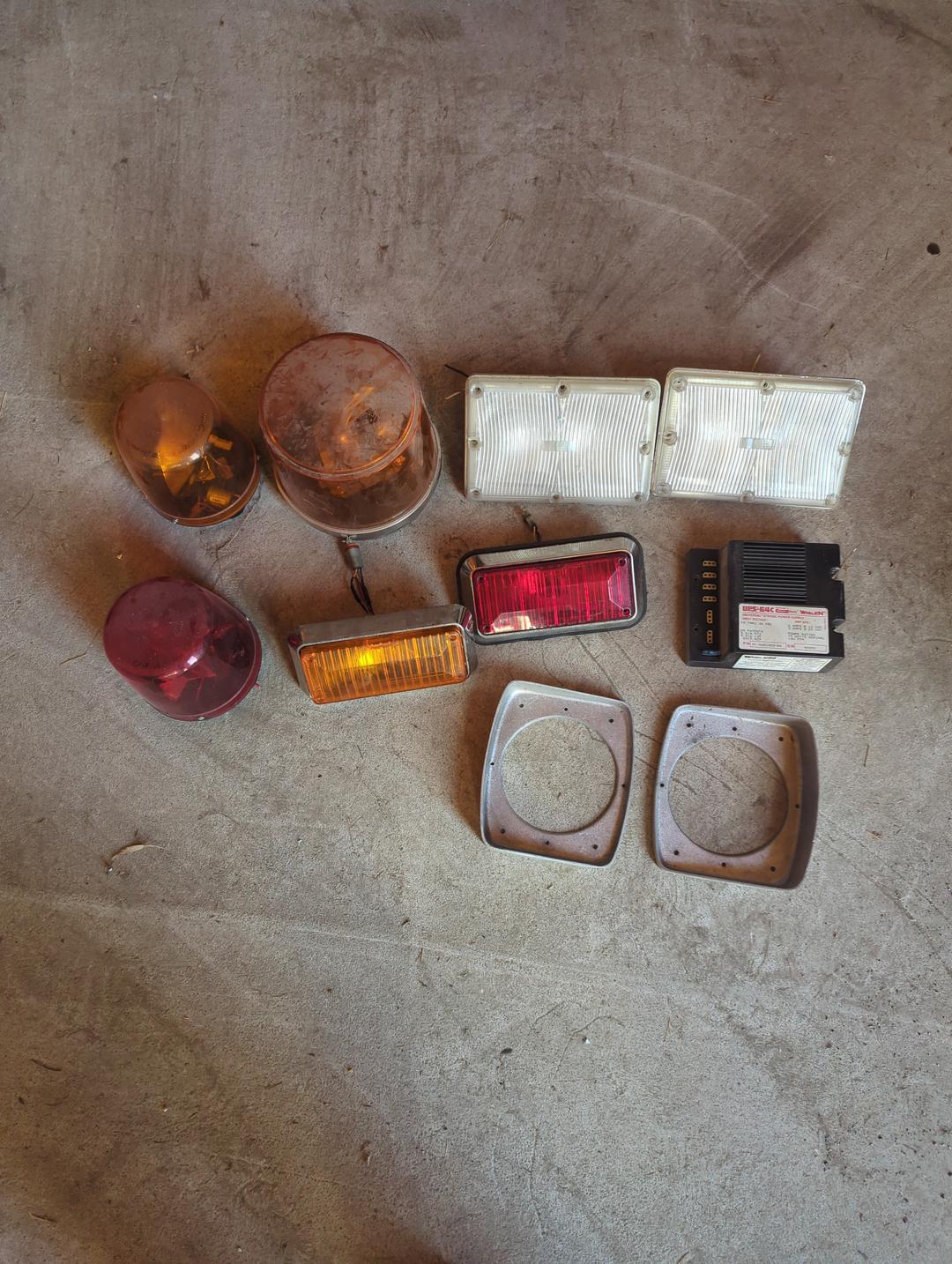 Assorted lights and strobe pack 