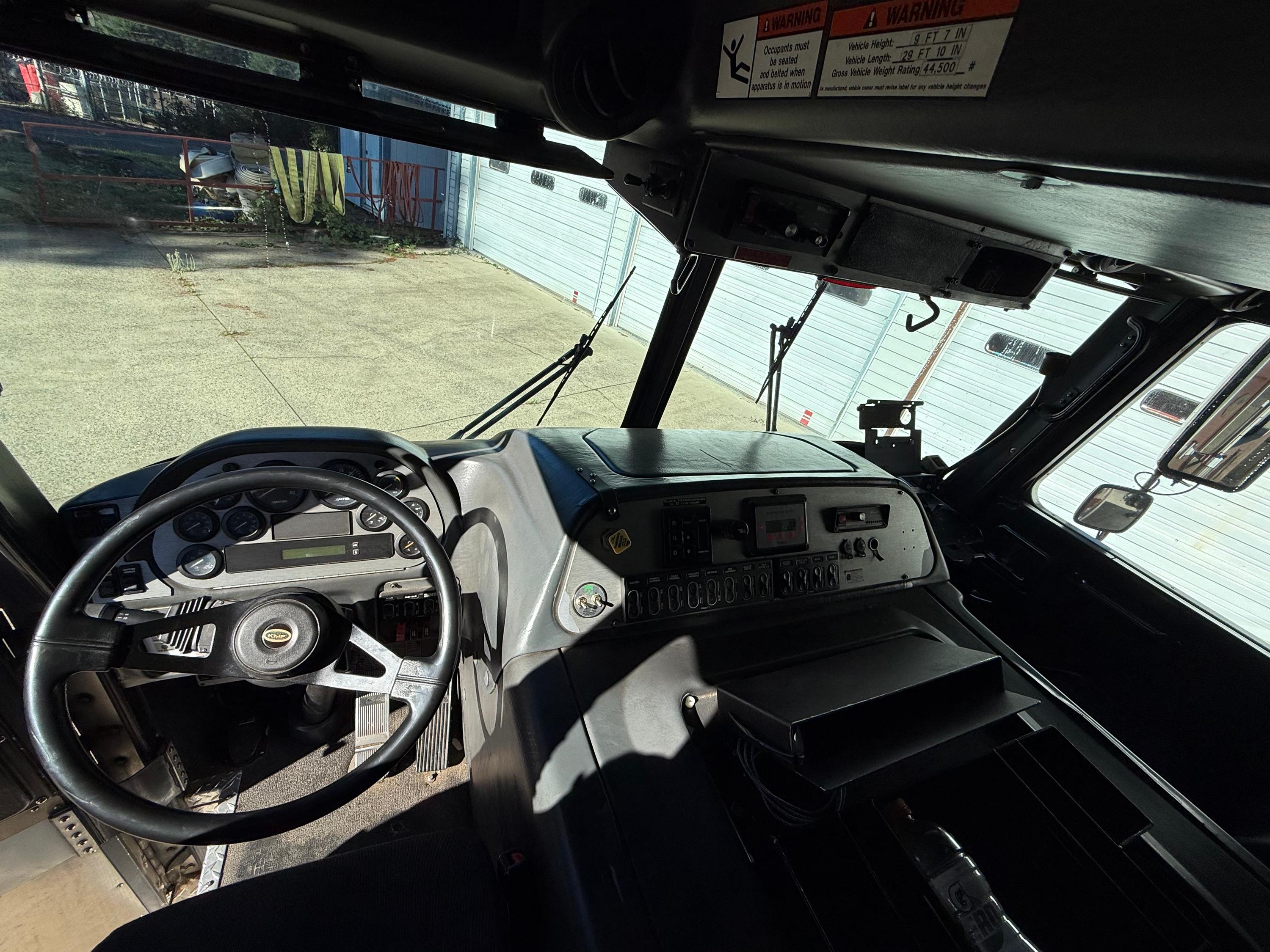 2008 KME Kenworth Pumper - image 10