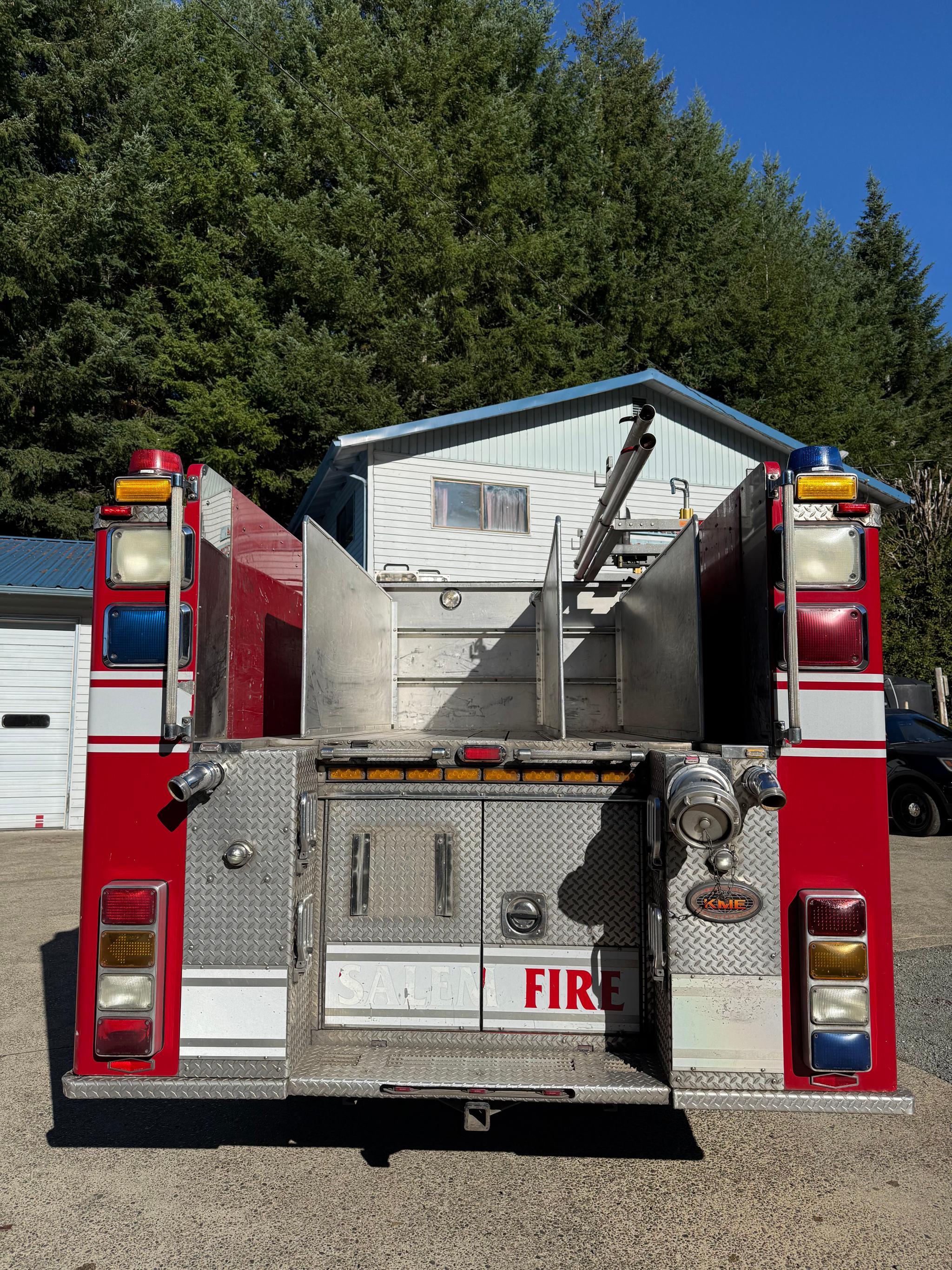 2008 KME Kenworth Pumper - image 3