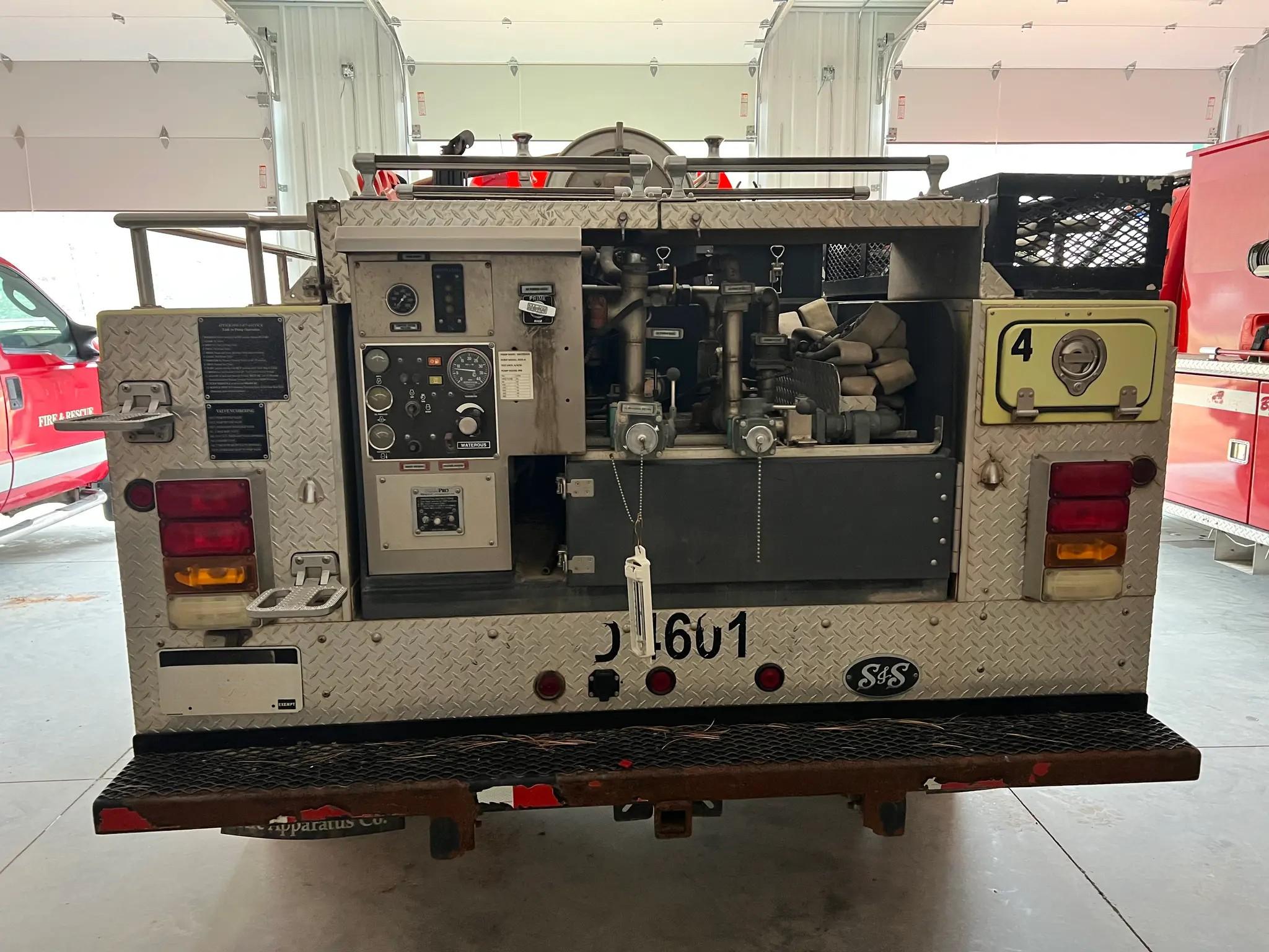 2002 Brush Truck - Ford F550 Diesel - image 7